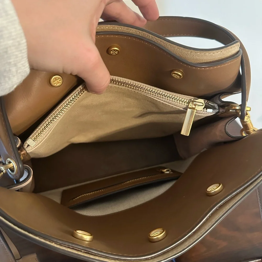 Tory Burch Lee Radziwill Tiramisu Small Satchel - Gently Used a Few Times - Picture 8 of 16